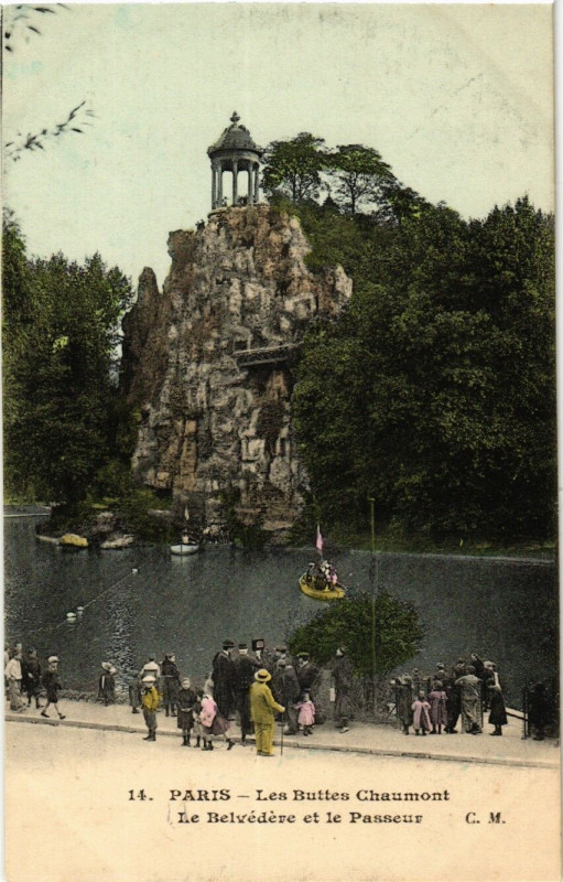 Carte postale ancienne Les Buttes Chaumont - Le Belvédère et le Passeur à Paris 19e