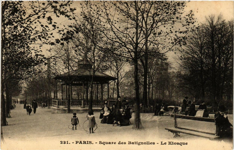 Carte postale ancienne Square des Batignolles - Le Kiosque à Paris 17e