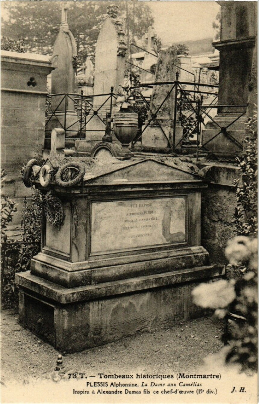 Carte postale ancienne Montmartre - Tombeaux Historiques - Alphonsine Plessis à Paris 18e