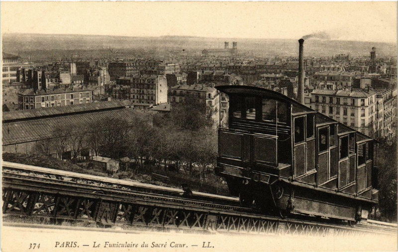 Carte postale ancienne Le Funiculaire du Sacré-Coeur à Paris 18e