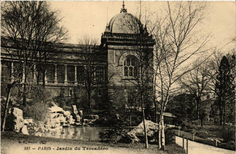 Carte postale ancienne Jardin du Trocadéro à Paris 16e
