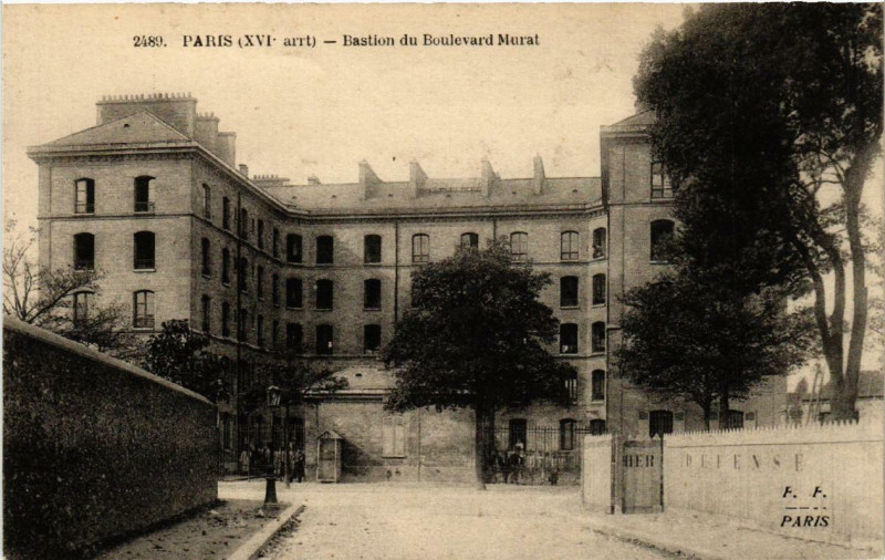 Carte postale ancienne Bastion du Boulevard Murat à Paris 16e
