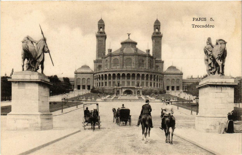 Carte postale ancienne Trocadéro à Paris 16e