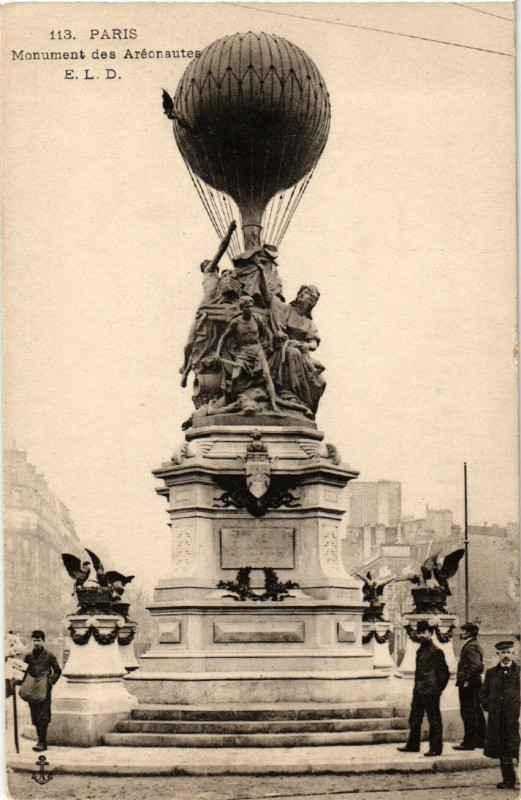 Carte postale ancienne Monument des Aéronautes à Paris 17e