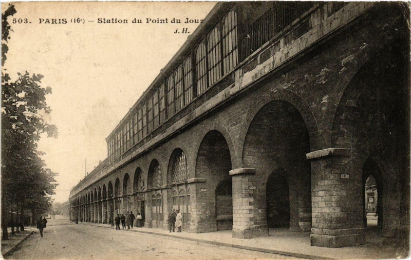 Carte postale ancienne Station du Point du Jour à Paris 16e