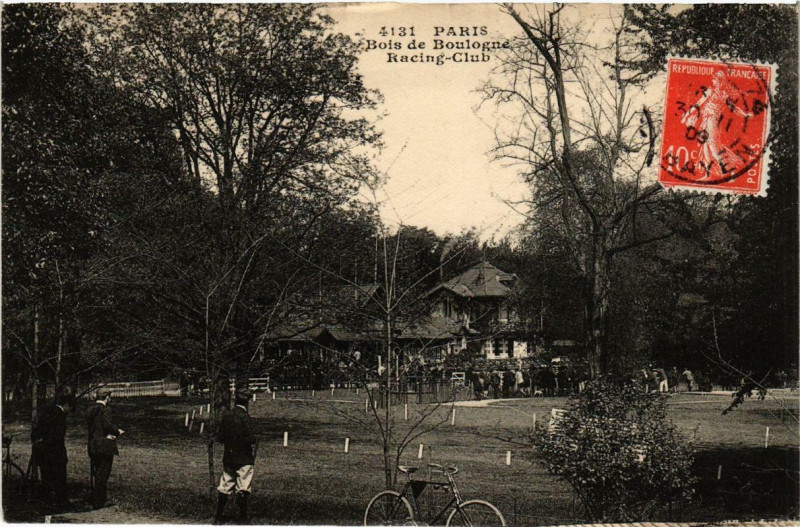 Carte postale ancienne Bois de Boulogne - Racing-Club à Paris 16e