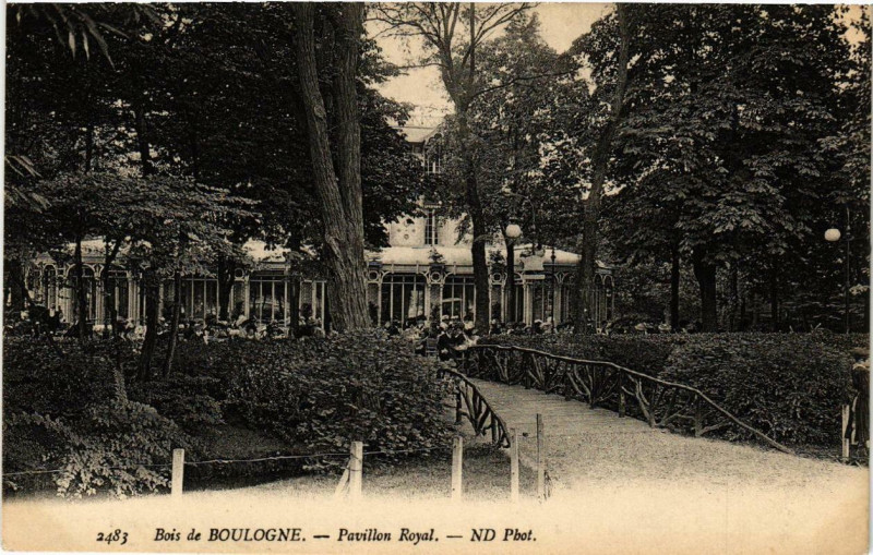 Carte postale ancienne Bois de Boulogne - Pavillon Royal à Paris 16e