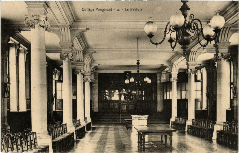 Carte postale ancienne Collège Vaugirard - Le Parloir à Paris 15e