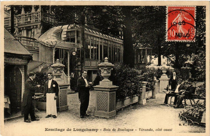 Carte postale ancienne Ermitage de Longchamp - Bois de Boulogne - Véranda, côté ouest à Paris 16e