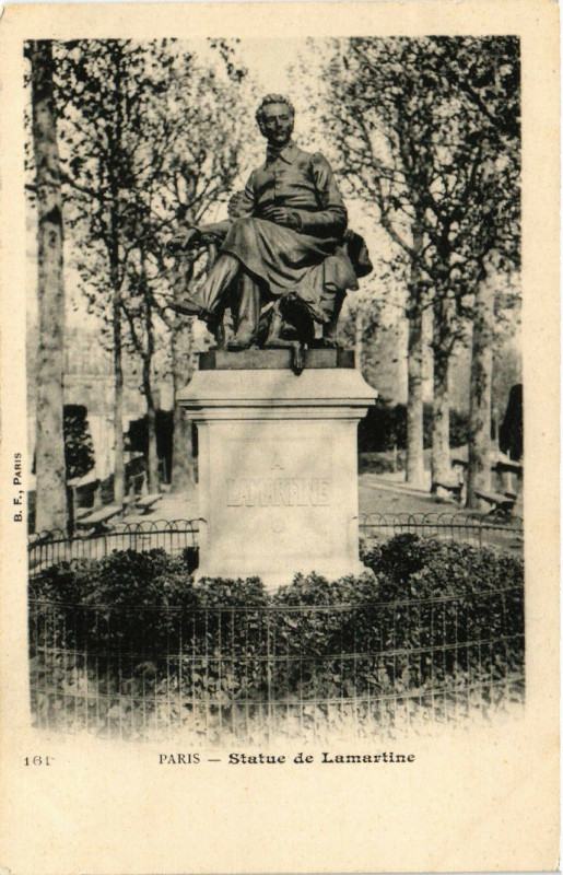 Carte postale ancienne Statue de Lamartine à Paris 16e