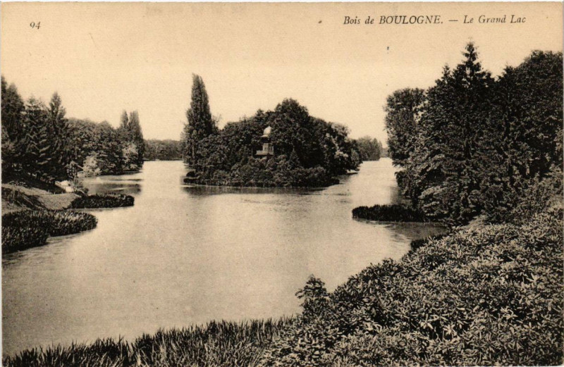 Carte postale ancienne Bois de Boulogne - Le Grand Lac à Paris 16e