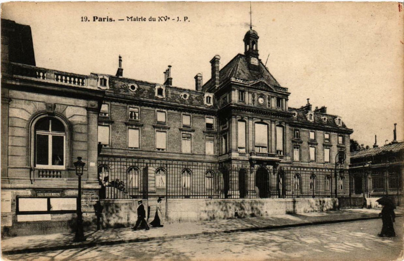Carte postale ancienne Mairie du XVe à Paris 15e