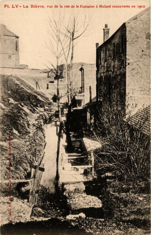 Carte postale ancienne Paris 13e La Bievre. vue de la rue de la Fontaine a Mulard à Paris 13e