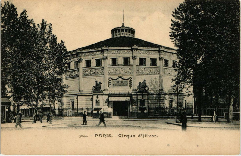 Carte postale ancienne Cirque d'Hiver à Paris 3e