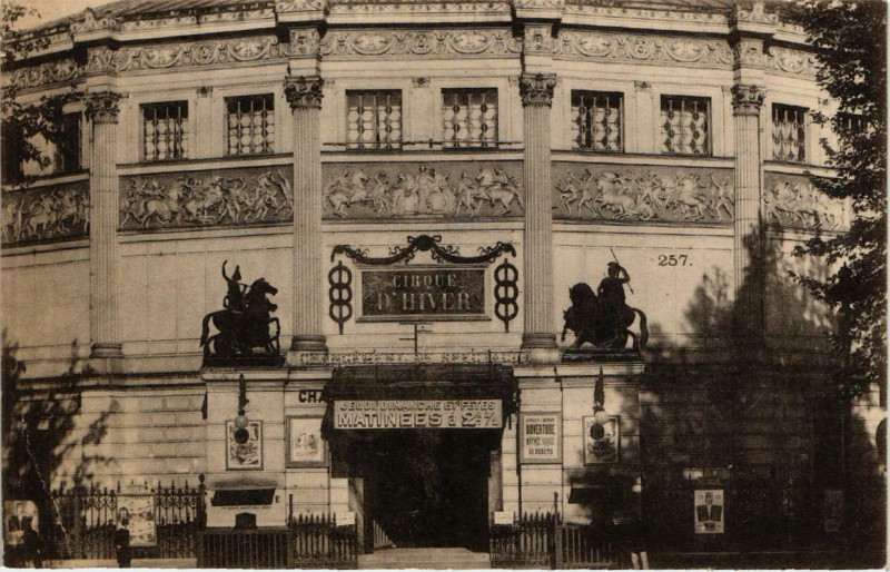Carte postale ancienne Paris 11e Cirque d'Hiver à Paris 11e