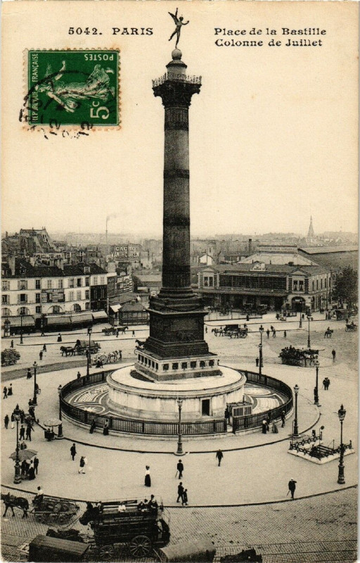 Carte postale ancienne Paris 12e Place de la Bastille. Colonne de Juillet à Paris 12e