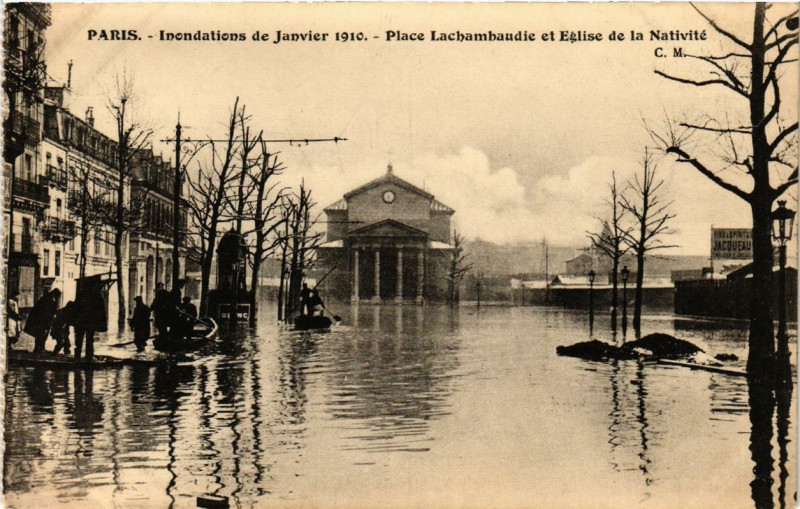 Carte postale ancienne Paris 12e Place Lachambaudie. Eglise de la Naitivite à Paris 12e