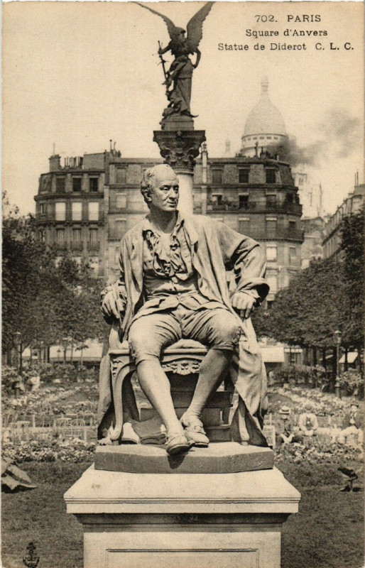 Carte postale ancienne Paris 9e Square d'Anvers. Statue de Diderot à Paris 9e