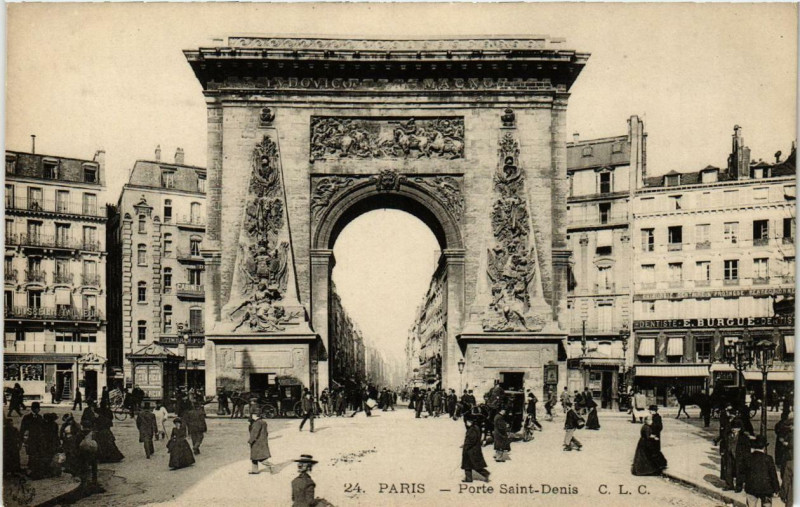Carte postale ancienne Paris 10e Porte Saint-Denis à Paris 10e