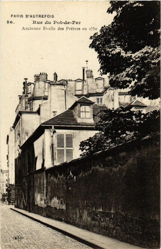 Carte postale ancienne Paris 5e Rue du Pont-de-Fer. Ancienne Ruelle des Pretres à Paris 5e