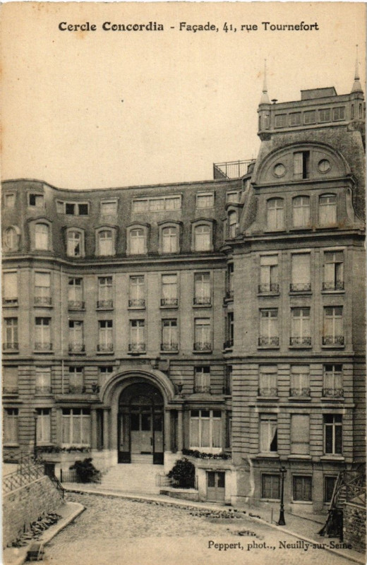 Carte postale ancienne Paris 5e Cercle Concordia - Façade 41 rue Tournefort à Paris 5e