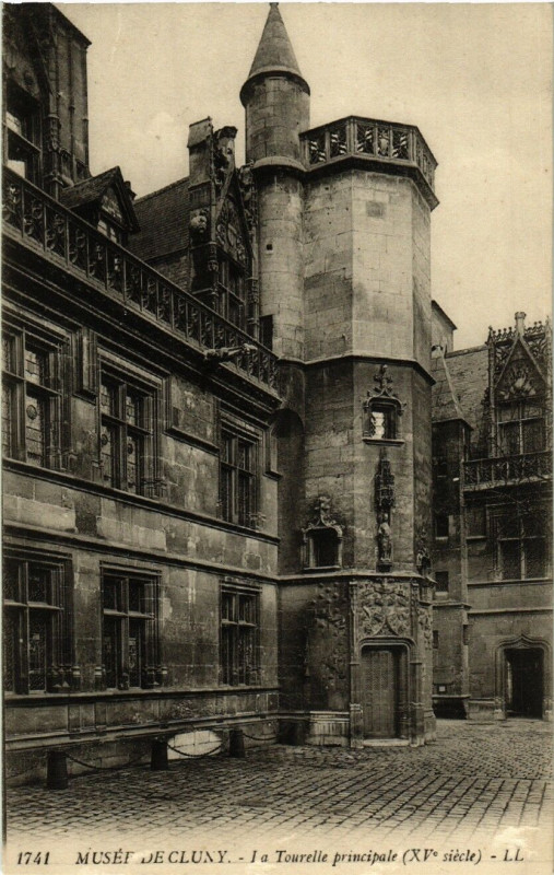 Carte postale ancienne Paris 5e Musée de Cluny. La Tourelle Principale à Paris 5e