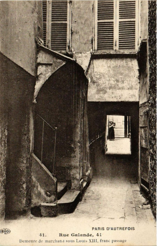 Carte postale ancienne Paris 5e 41 Rue Galande. franc passage à Paris 5e