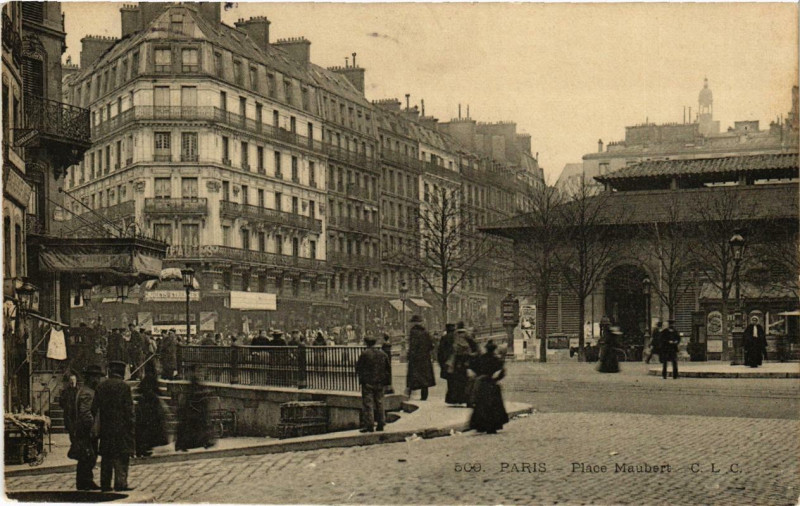 Carte postale ancienne Paris 5e Place Maubert à Paris 5e