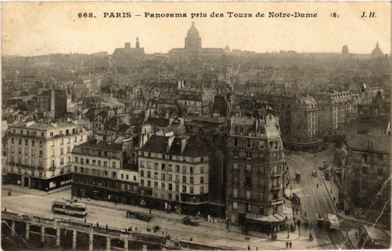 Carte postale ancienne Paris 5e panorama pris des Tours de Notre-Dame à Paris 5e