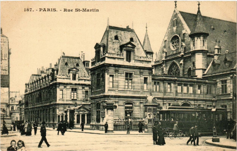Carte postale ancienne Rue Saint-Martin à Paris 3e
