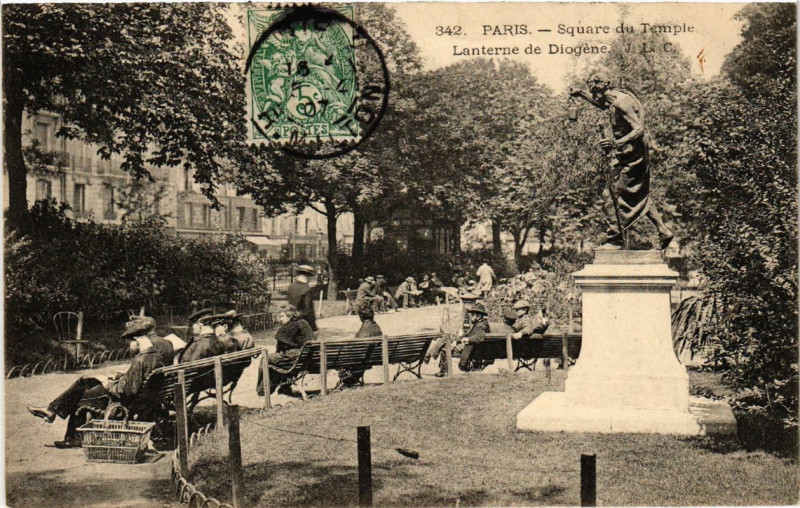 Carte postale ancienne Paris 3e Square du Temple. Lanterne de Diogene à Paris 3e