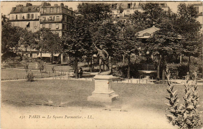 Carte postale ancienne Paris 3e Le Square Parmentier à Paris 3e