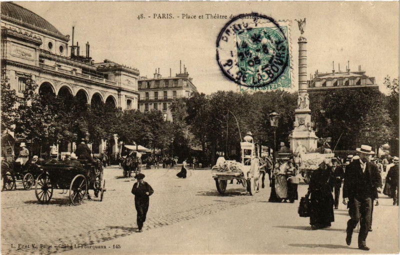 Carte postale ancienne Paris 1e Place et Théatre du Chatelet