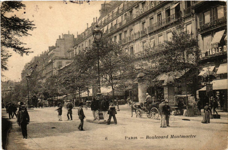Carte postale ancienne Paris 2e Boulevard Montmartre à Paris 2e