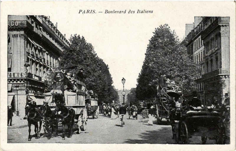 Carte postale ancienne Paris 2e Boulevard des Italiens à Paris 2e
