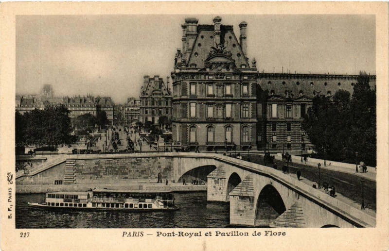 Carte postale ancienne Paris 1e Pont Royal et Pavillon de Flore