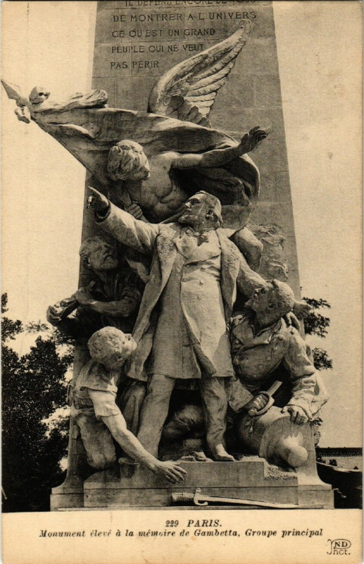 Carte postale ancienne Paris 1e Monument eleve a la memoire de Gambetta