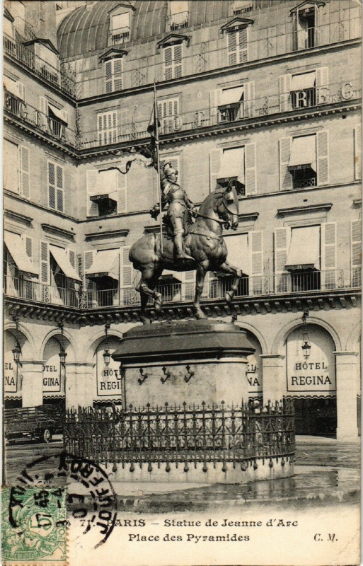 Carte postale ancienne Paris 1e Statue de Jeanne d'Arc Place des Pyramides