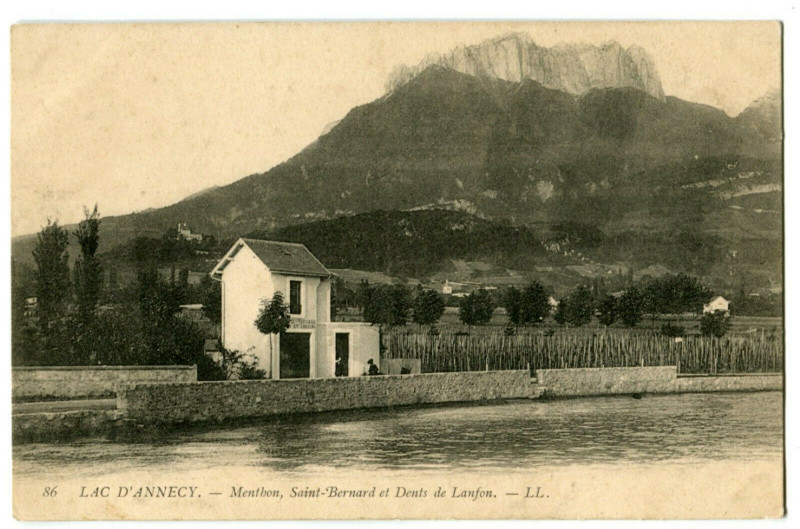 Carte postale ancienne Haute-Savoie Lac d'Annecy Menthon Saint-Bernard et Dents de Lanfon à Annecy