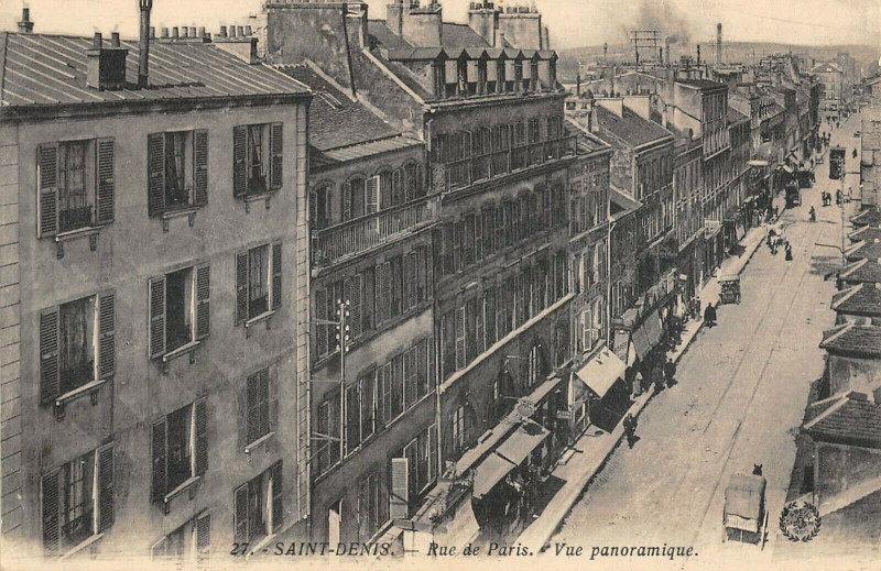 Carte postale ancienne Saint Denis Rue De Paris Vue Panoramique à Saint-Denis