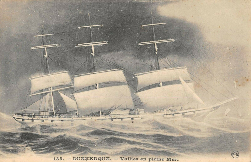 Carte postale ancienne Dunkerque Voilier En Pleine Mer à Dunkerque