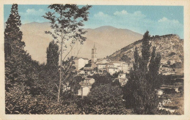 Carte postale ancienne Saint Laurent De Cerdans Le Quartier Du Chateau à Saint-Laurent-de-Cerdans