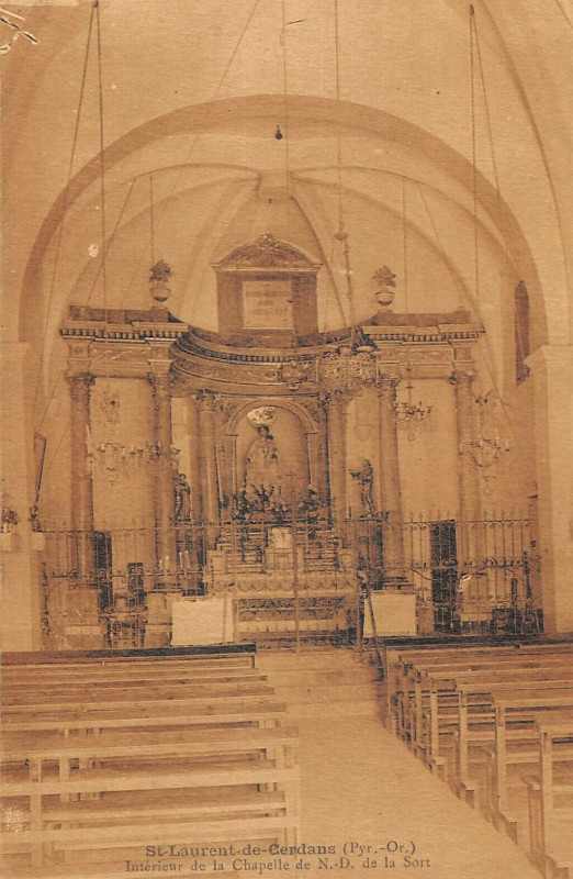 Carte postale ancienne Saint Laurent De Cerdans Notre Dame De La Sort à Saint-Laurent-de-Cerdans