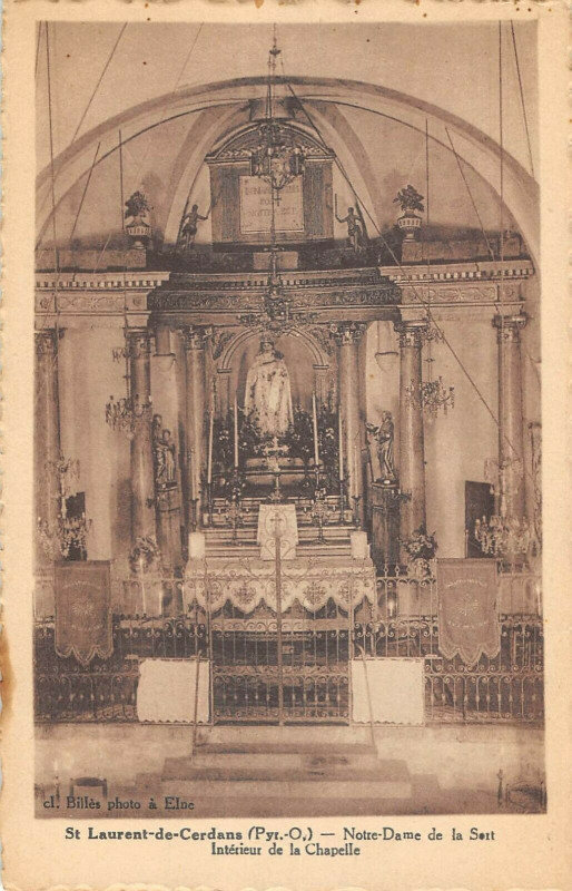 Carte postale ancienne Saint Laurent De Cerdans Notre Dame De La Sort Interieur De La Chapelle à Saint-Laurent-de-Cerdans