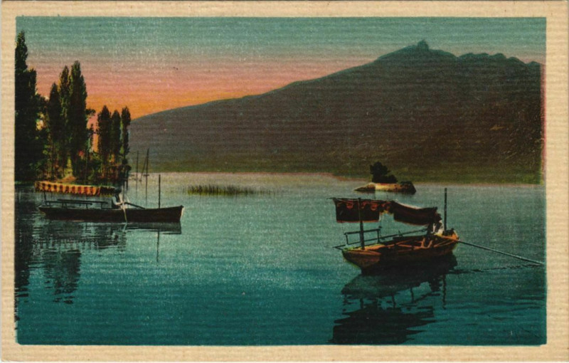 Carte postale ancienne Aix-les-Bains Le Lac du Bourget et la Dent du Chat à Aix-les-Bains