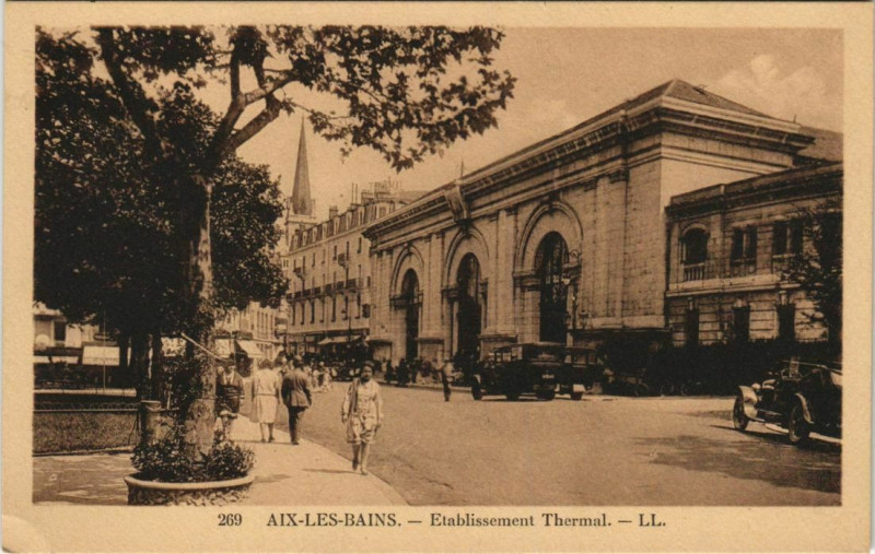 Carte postale ancienne Aix-les-Bains Etablissement Thermal à Aix-les-Bains