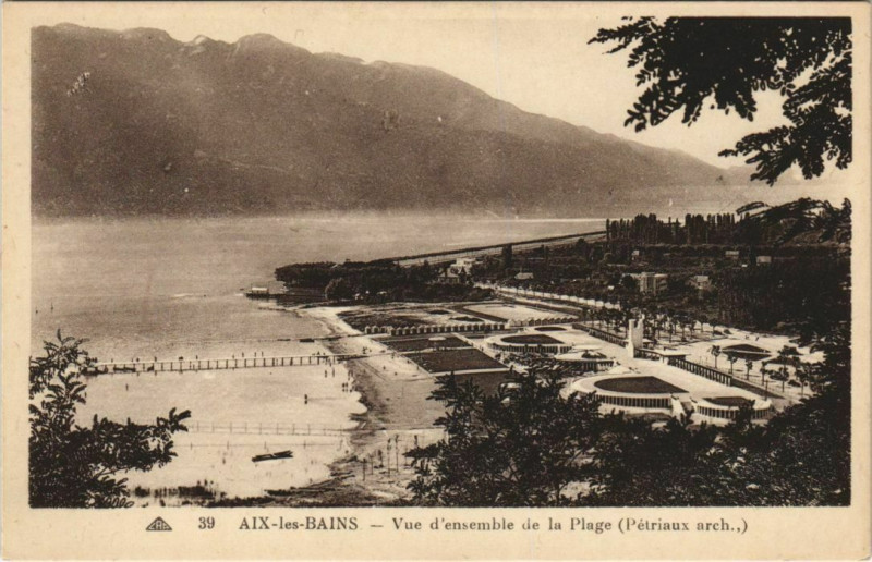 Carte postale ancienne Aix-les-Bains Vue d'Ensemble de la Plage à Aix-les-Bains