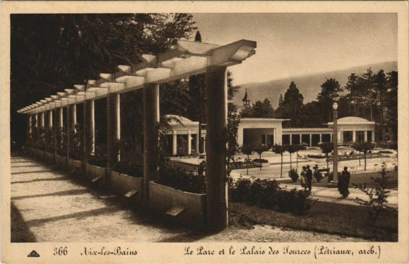 Carte postale ancienne Aix-les-Bains Le Parc et le Palais des Sources à Aix-les-Bains