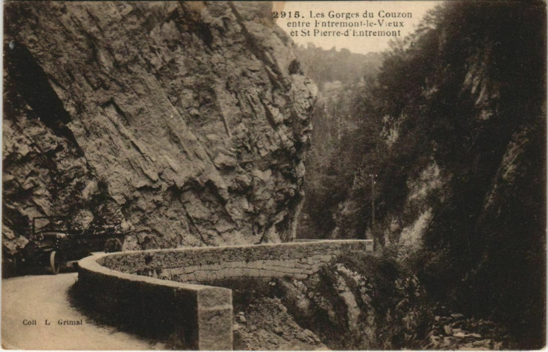 Carte postale ancienne Entremont-le-Vieux Saint-Pierre-d'Entremont - Gorges du Couzon à Entremont-le-Vieux