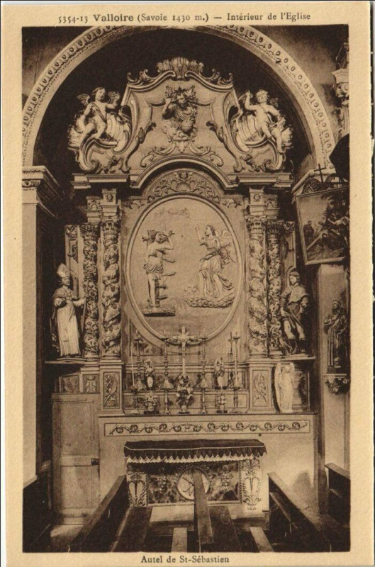 Carte postale ancienne Valloire Interieur de l'Eglise - Autel de Saint-Sebastien à Valloire
